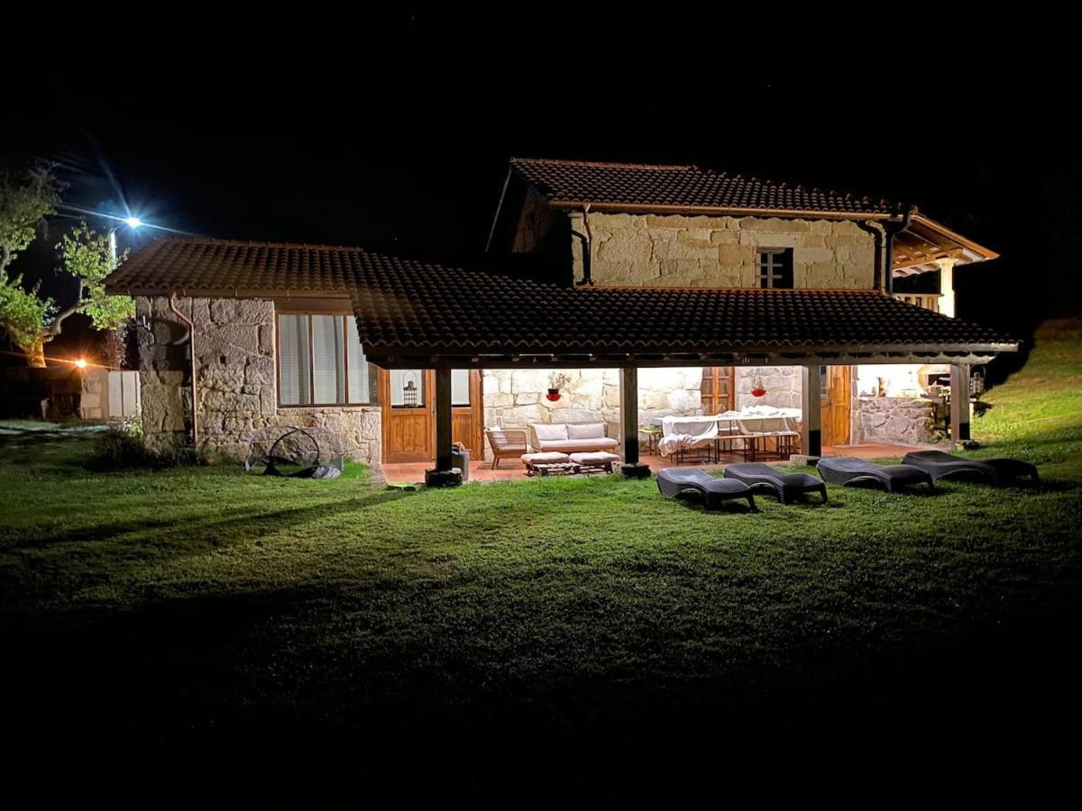 Habitaciones Con Bano Individual En Casa De Campo. Piscina. Amoeiro Luaran gambar